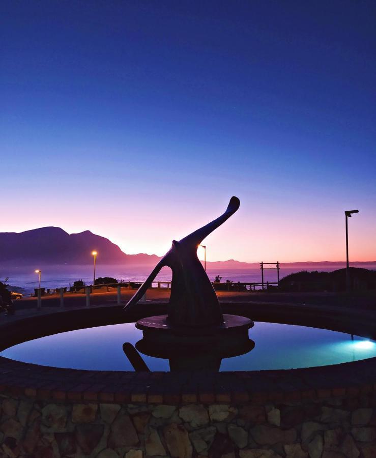 Apartment At Hermanus Waterfront Exterior foto